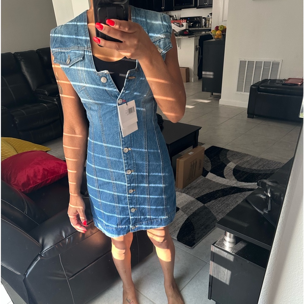 Victoria Beckham Sleeveless Denim Minidress -Sandwashed Indigo Size US 2 or UK 6